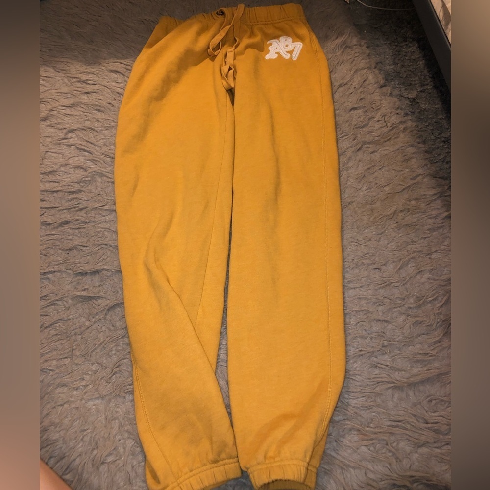 Aeropostale yellow sweatpants​